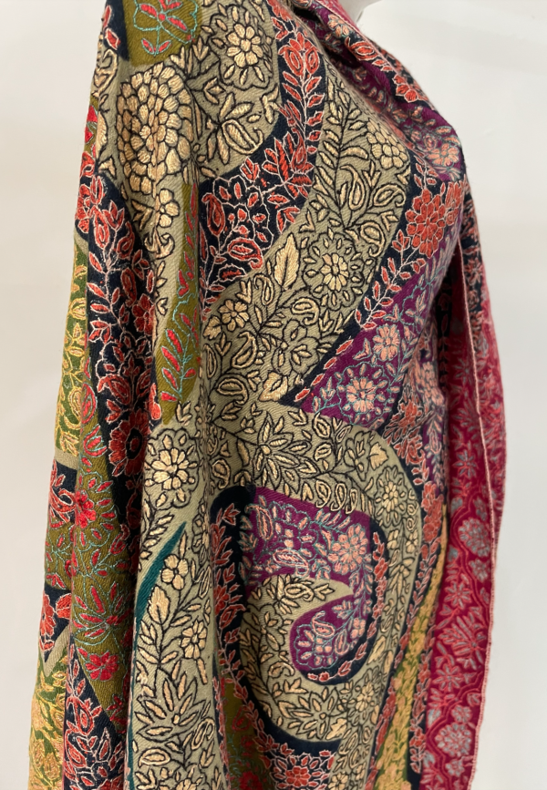 Full Sozni Embroidered Jama Shawl - Image 4